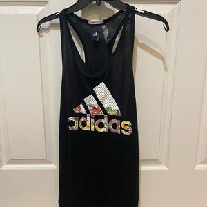 Women’s adidas spring exercise top! Size M